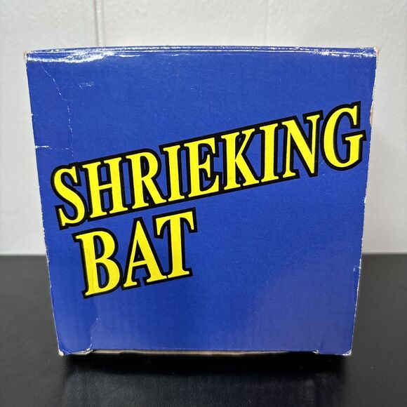 Gemmy 1991 Shrieking Shaking Bat W Box 90's Halloween Prop Works Hangs -NO SOUND - Picture 5 of 14